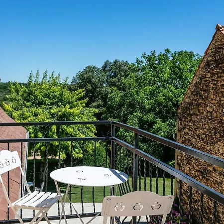 Apartament In St Crepin-et-carlucet Combas (Dordogne)
